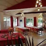 Les Chenes Verts 2* Saint-Savinien