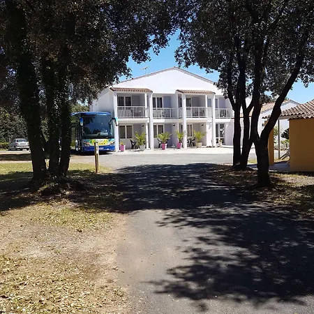 Les Chenes Verts Hotel Saint-Savinien