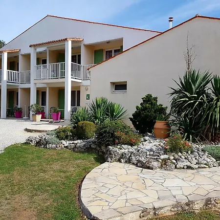 Les Chenes Verts Hotel 2*