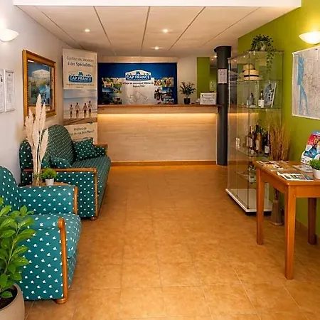 Les Chenes Verts Otel Saint-Savinien