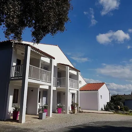 Hotel Les Chenes Verts 2*