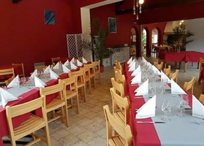 Hotel Les Chenes Verts Saint-Savinien