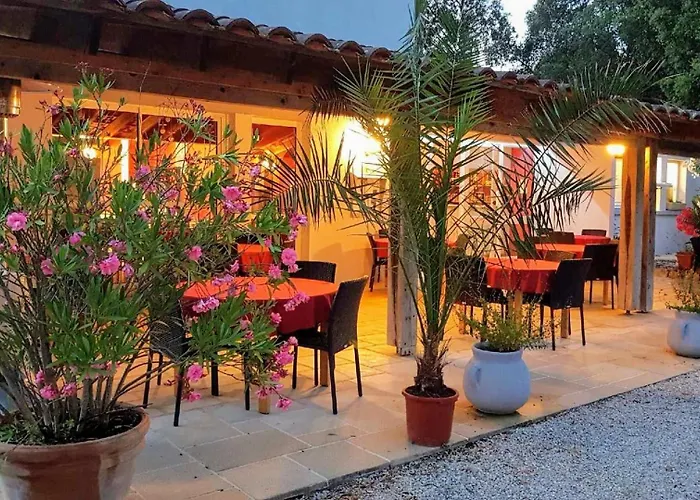 Hotel Les Chenes Verts Saint-Savinien