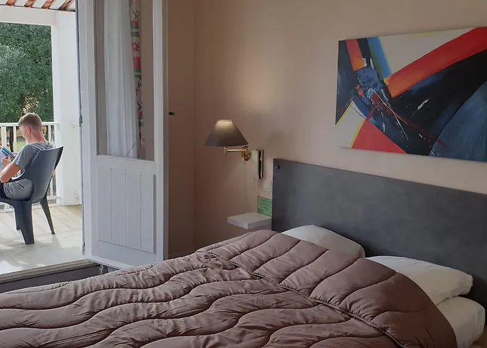 Hotel Les Chenes Verts Saint-Savinien