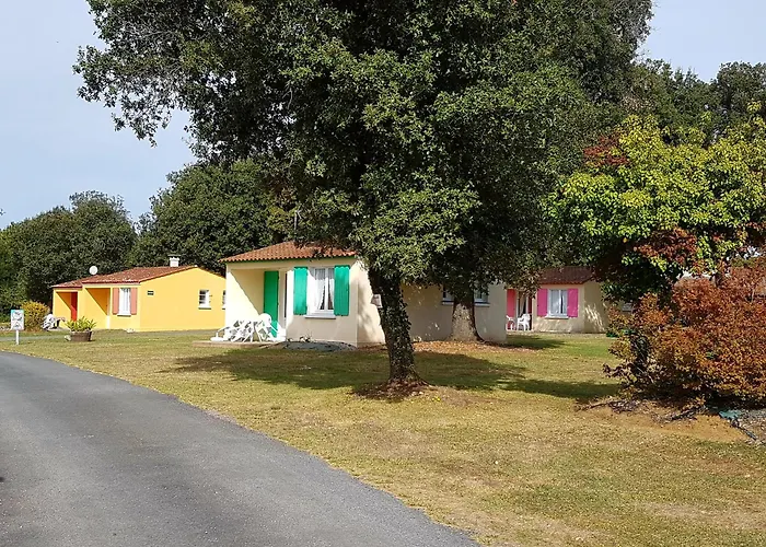 Hotel Les Chenes Verts 2*